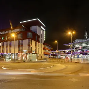 Hotel Kommerzhotel, Kolonia
